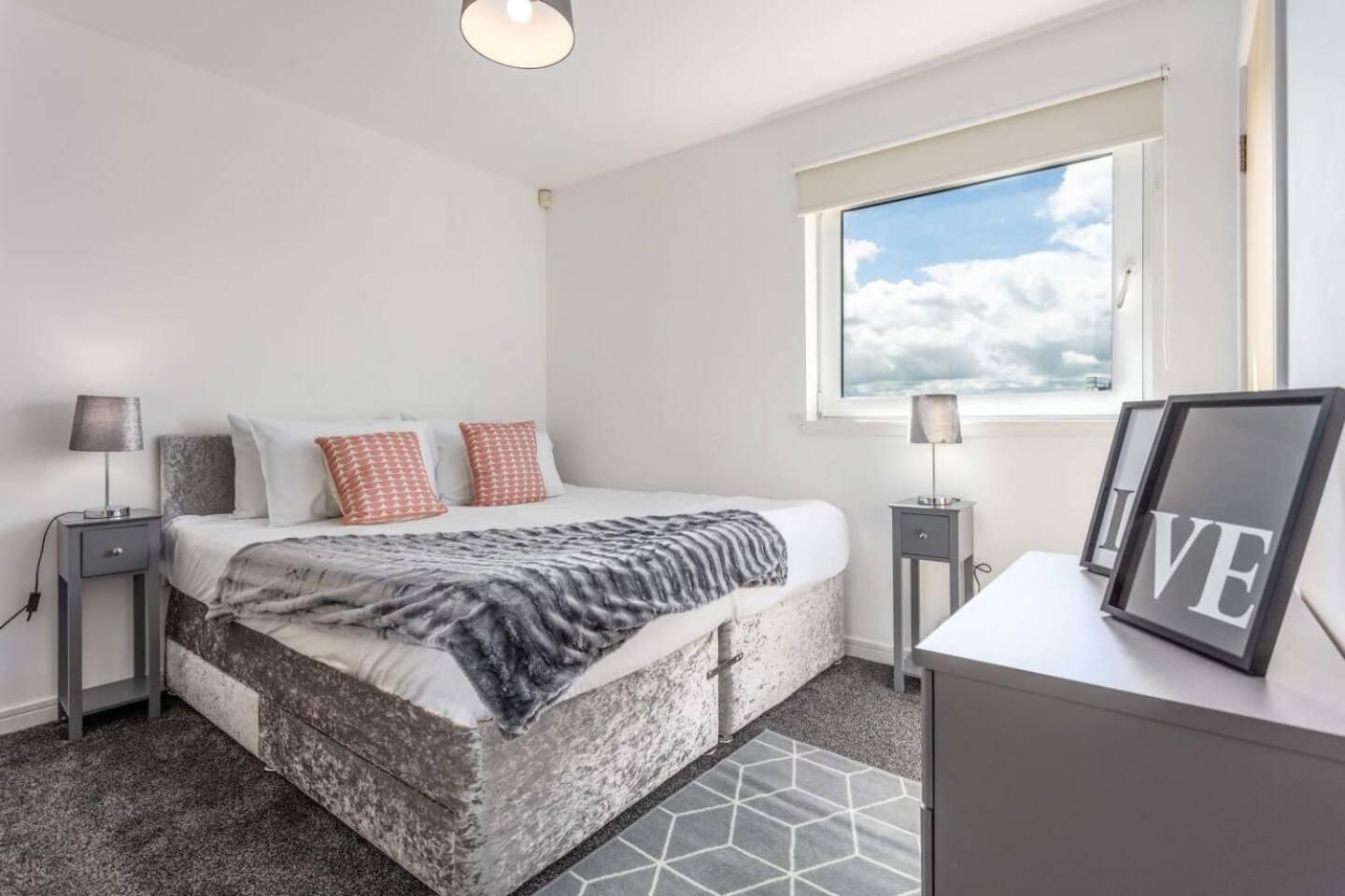 Walker Suite No 60 - Donnini Apartments Κιλμάρνοκ Εξωτερικό φωτογραφία